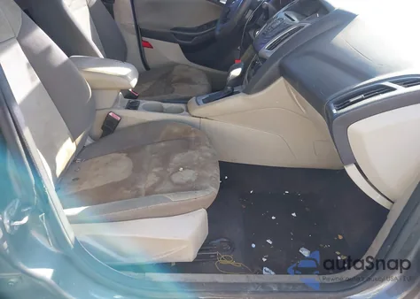 2012 Ford Focus Se z USA, uszkodzony, nr VIN 1FAHP3F27CL430612